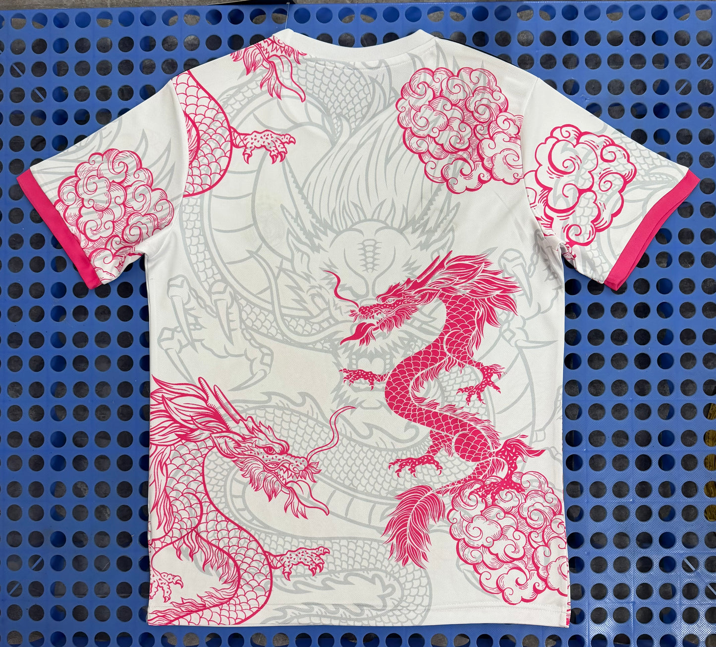 Maillot concept réal de Madrid blanc et rose dragon